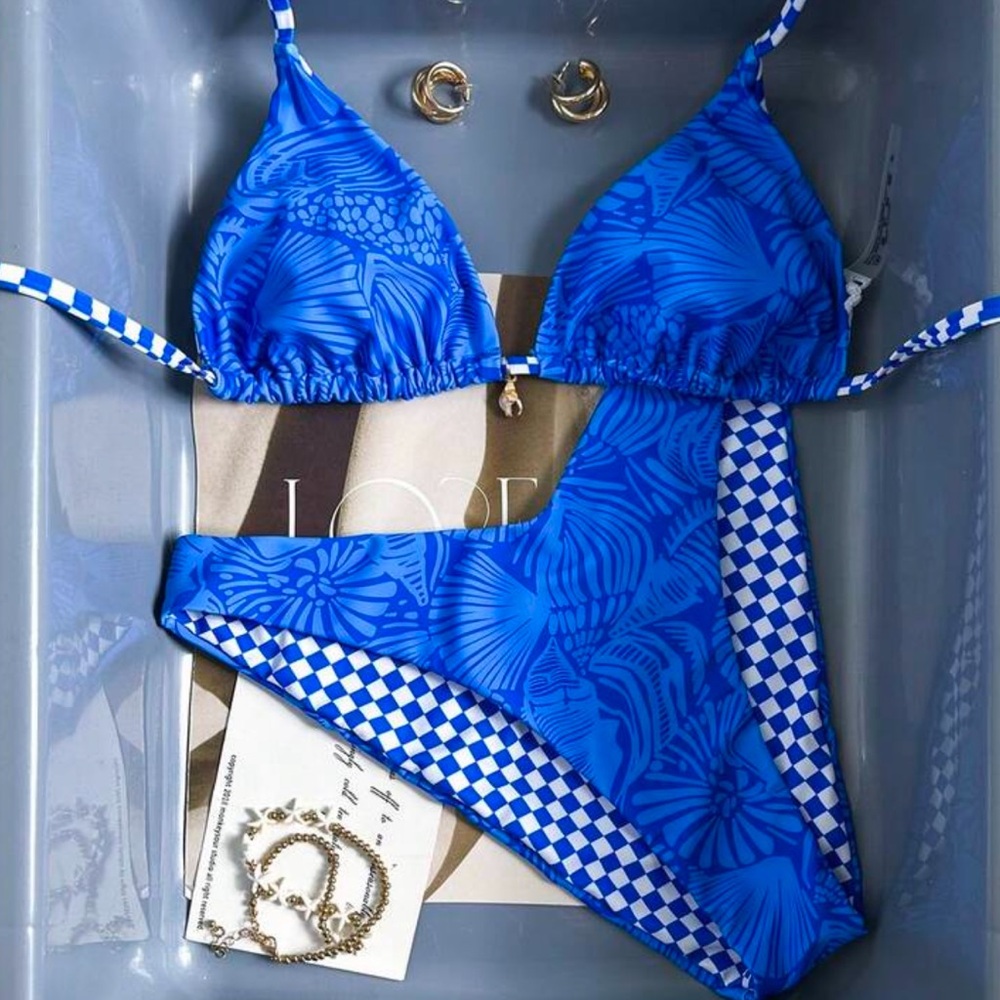 Reversible Blue Floral & Checkered Bikini - Size M - NWT